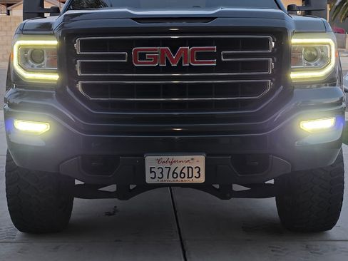 Used 2017 GMC Sierra 1500 4x4 Double Cab w/ Elevation Edition image 4