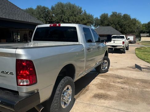 Used 2013 RAM 2500 Tradesman w/ Chrome Appearance Group image 5