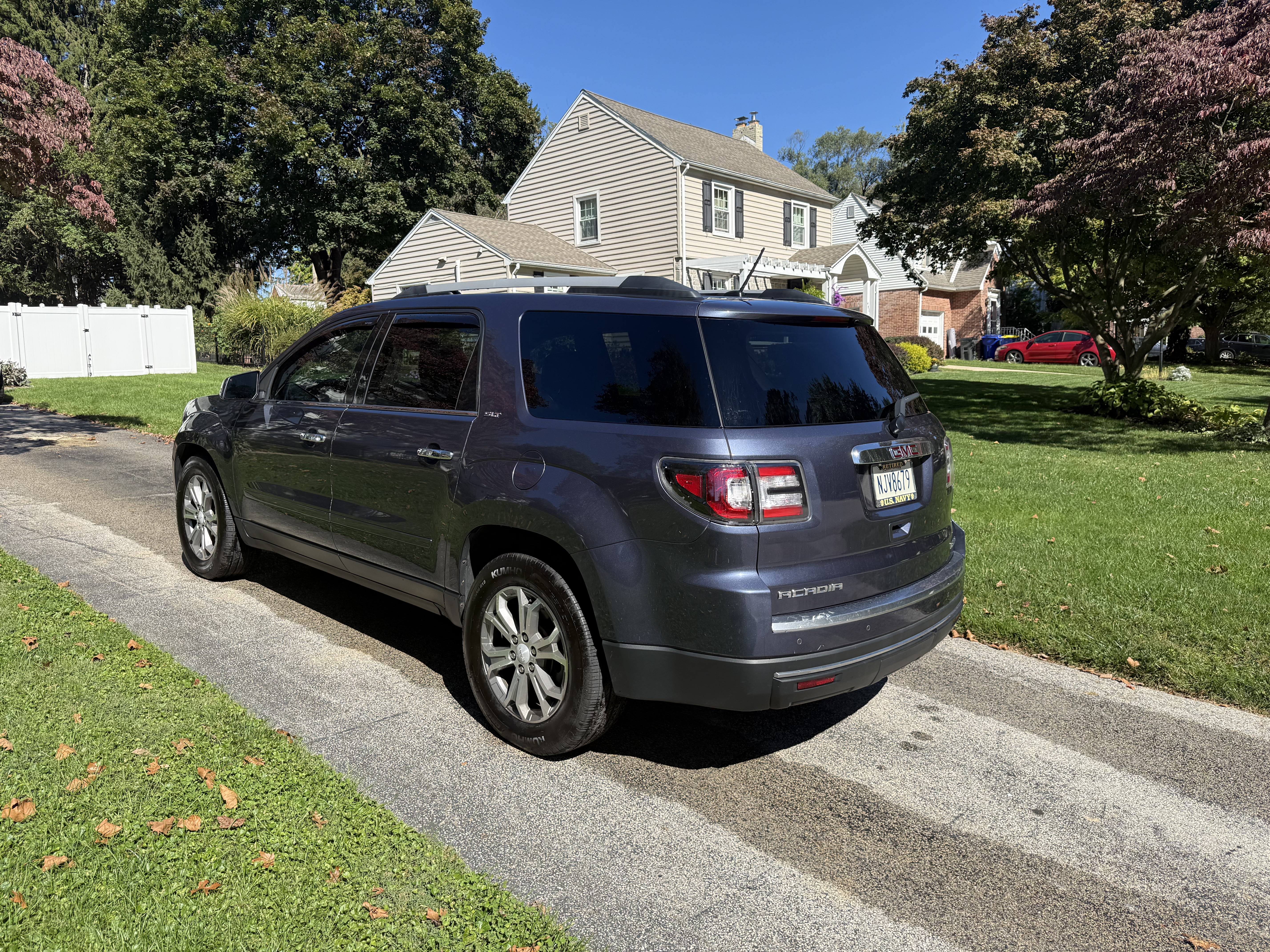 Used 2014 GMC Acadia SLT AWD/4WD image 8