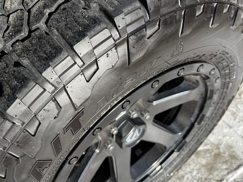 Used 2018 Ford F150 Lariat w/ Equipment Group 502A Luxury image 8