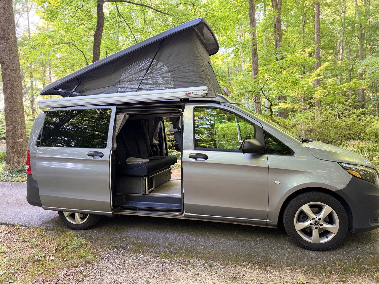 Used 2020 Mercedes-Benz Metris Passenger image 4