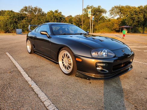 Used 1993 Toyota Supra Turbo RWD image 2