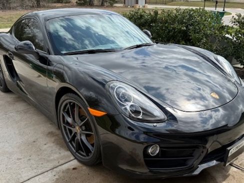 Used 2015 Porsche Cayman S image 2
