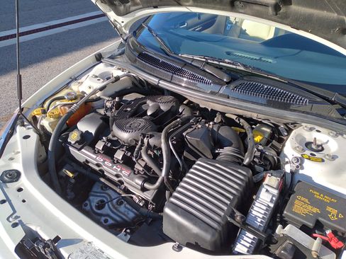 Used 2002 Chrysler Sebring Limited image 29