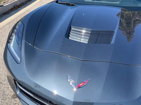 Used 2019 Chevrolet Corvette Stingray Coupe w/ 1LT image 9