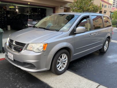 Used 2014 Dodge Grand Caravan SXT