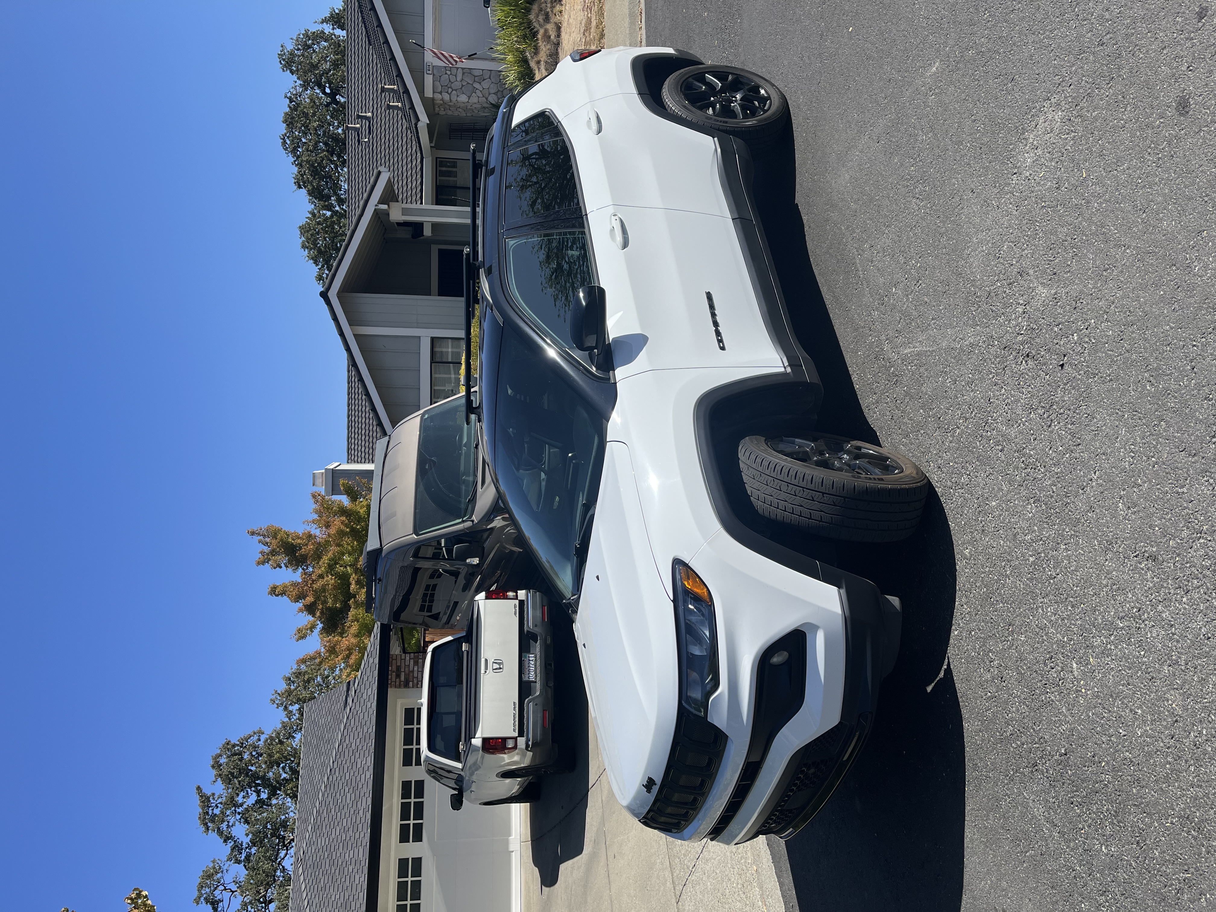 Used 2022 Jeep Compass Latitude AWD/4WD image 11