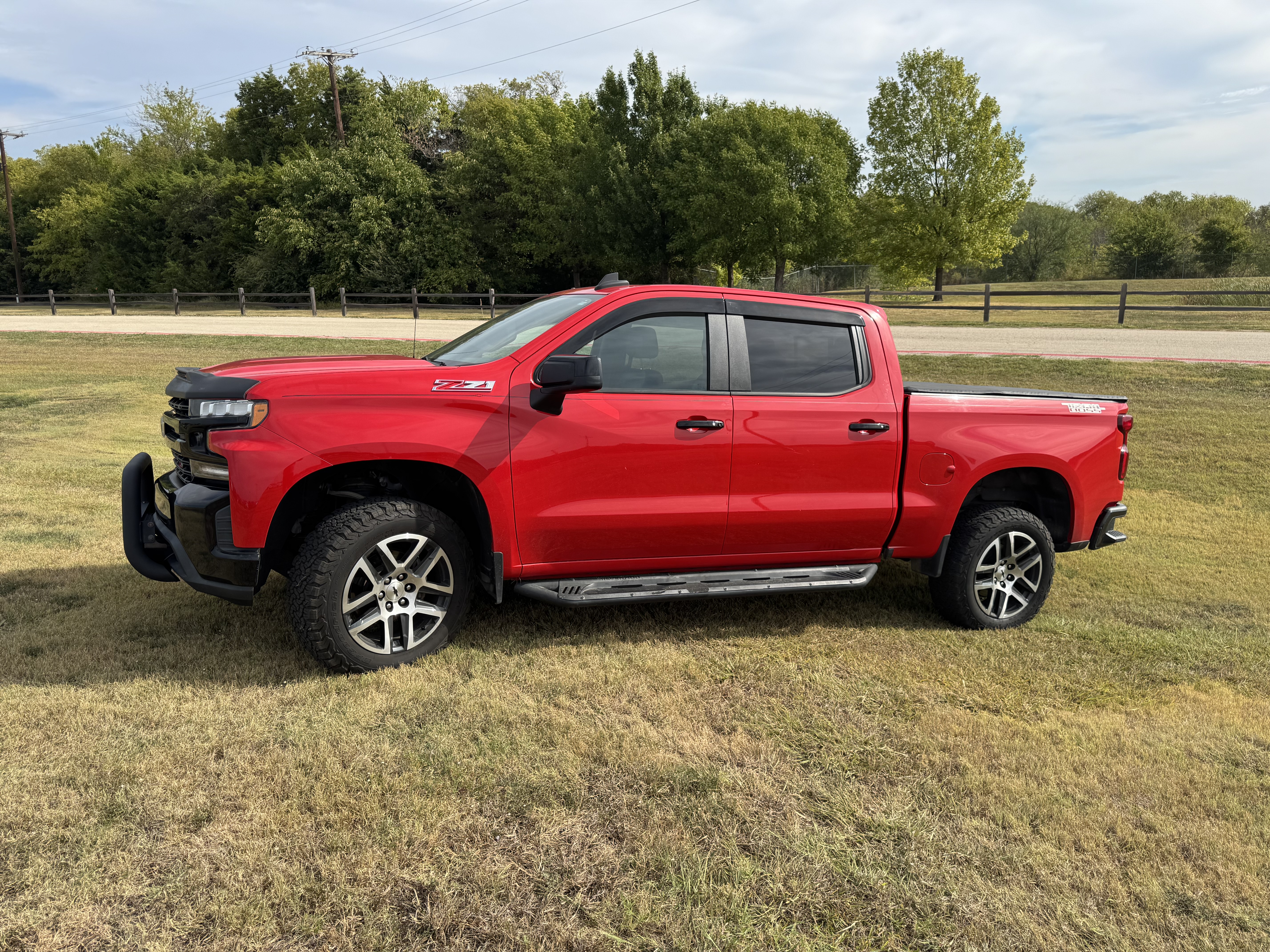 Used 2019 Chevrolet Silverado 1500 LT Trail Boss AWD/4WD image 14