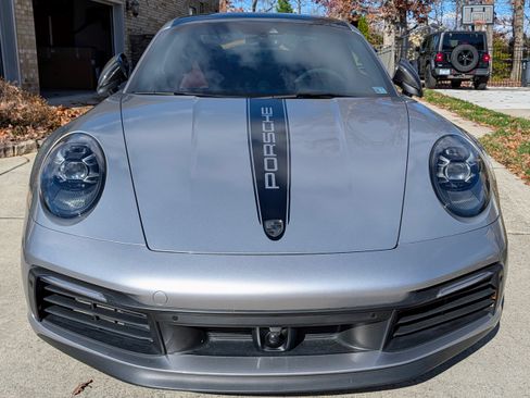 Used 2020 Porsche 911 Carrera S image 6