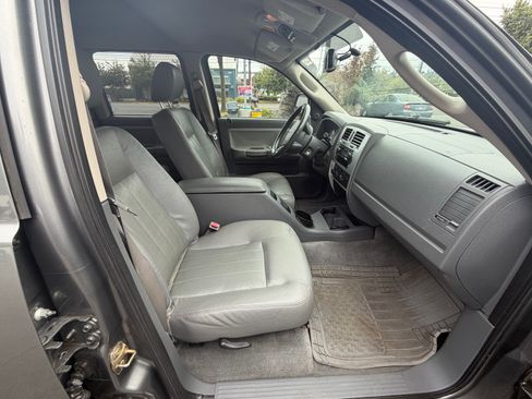 Used 2005 Dodge Dakota Laramie w/ Sport Appearance Group AWD/4WD image 17