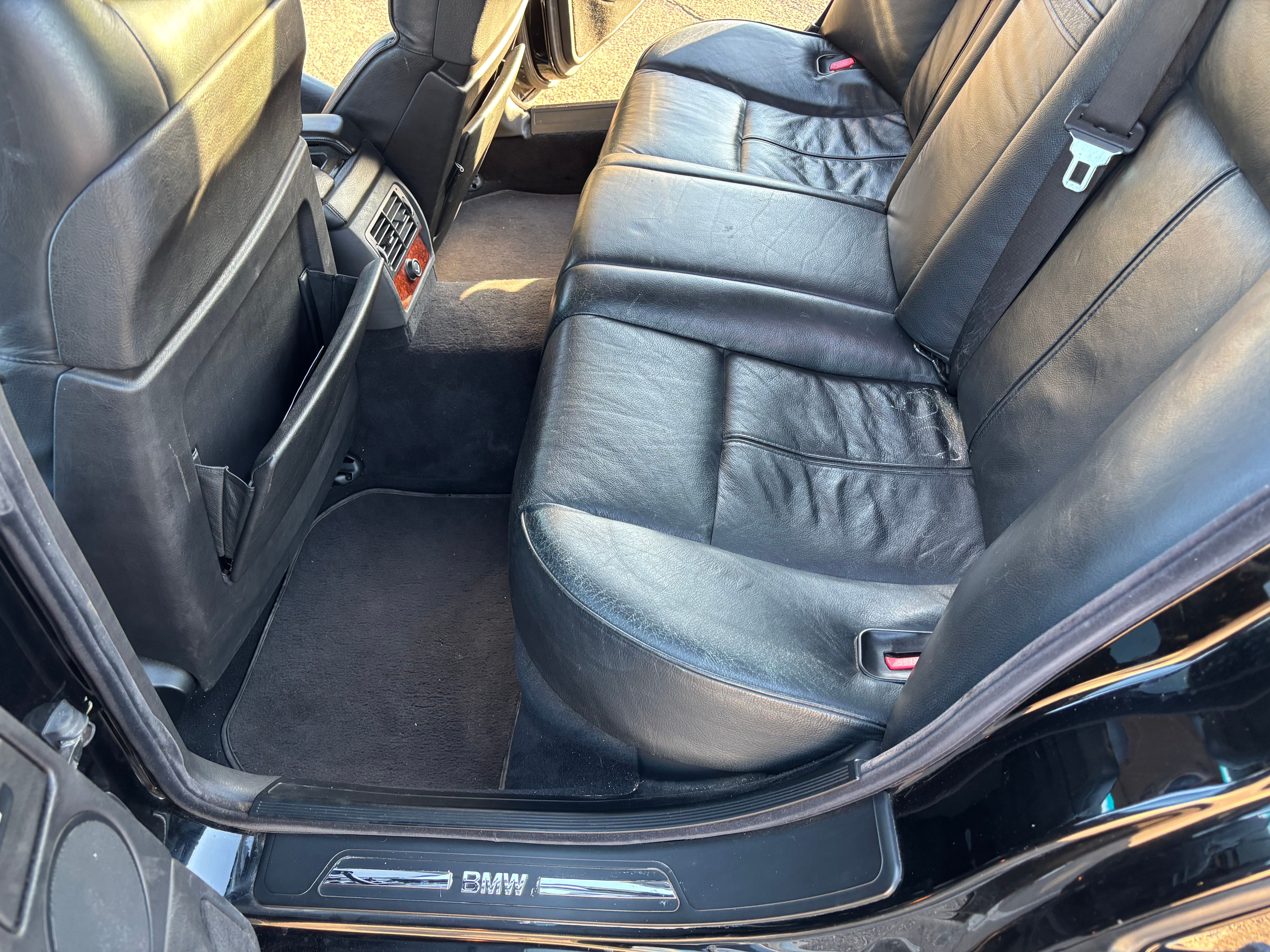 Used 2000 BMW 740i RWD image 18