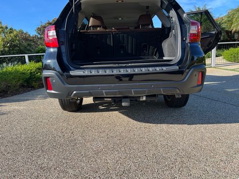 Used 2019 Subaru Outback 3.6R Touring w/ Popular Package #3A image 9