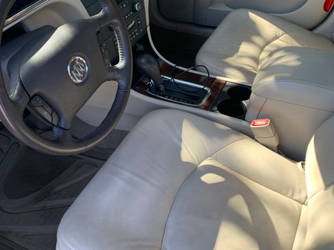 Used 2009 Buick LaCrosse CXL image 9