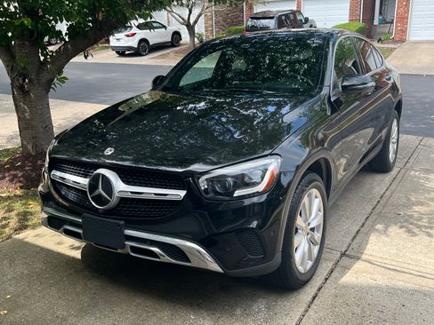 Used 2020 Mercedes-Benz GLC 300 4MATIC Coupe image 2