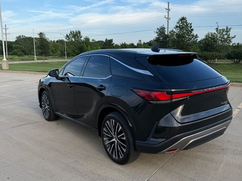 Used 2023 Lexus RX 350 w/ Accessory Package (Z1) AWD/4WD image 9