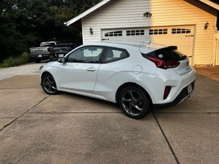 Used 2019 Hyundai Veloster 2.0 FWD image 2