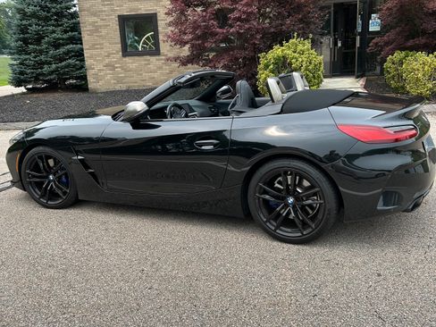 Used 2020 BMW Z4 M40i w/ Premium Package RWD image 2