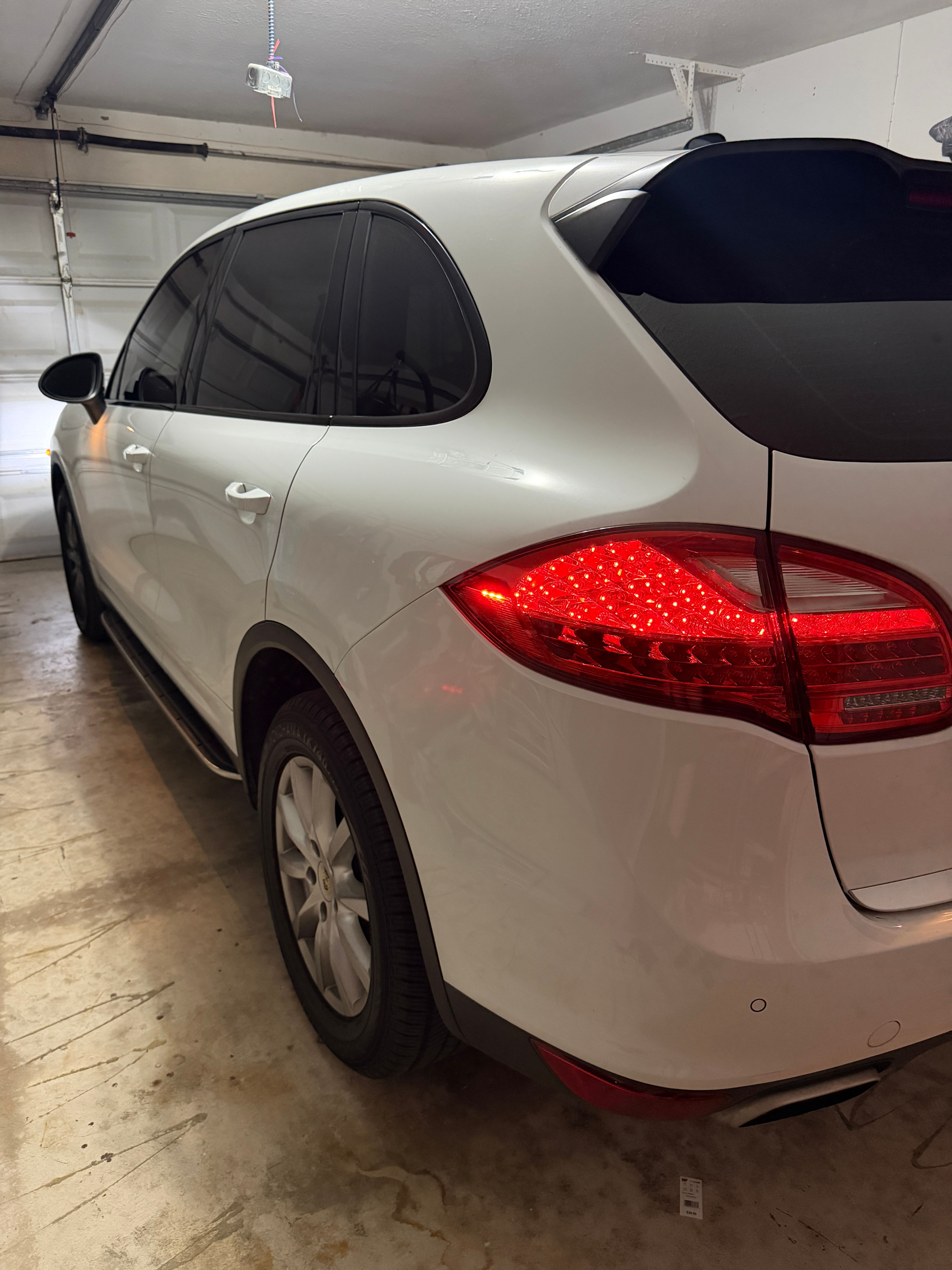 Used 2012 Porsche Cayenne AWD/4WD image 2