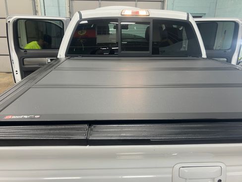 Used 2014 Ford F150 FX4 w/ Equipment Group 402A Luxury image 11