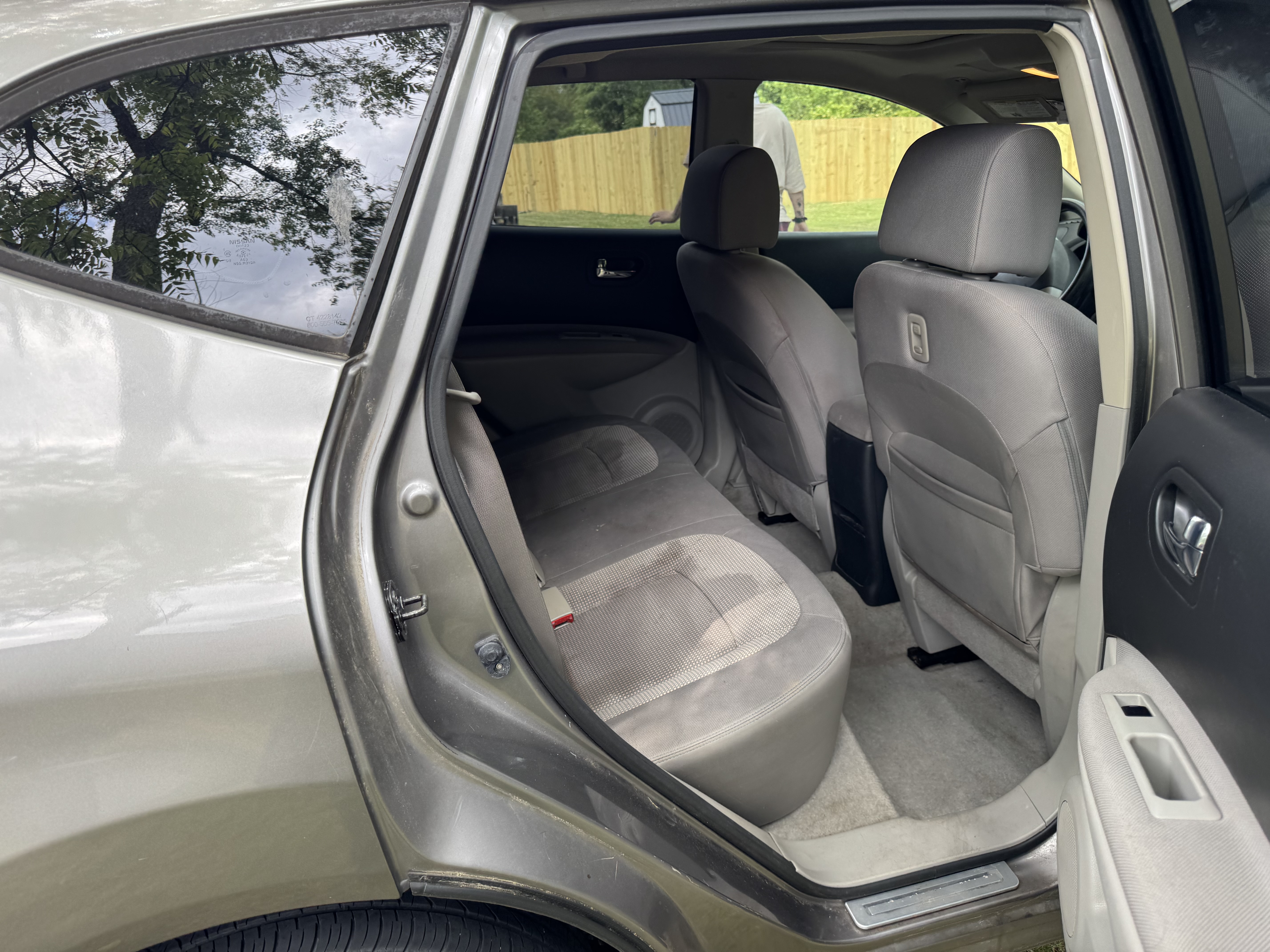 Used 2012 Nissan Rogue SV w/ Premium Pkg AWD/4WD image 13