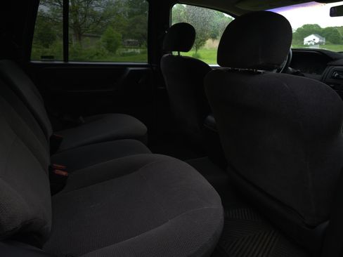 Used 2000 Jeep Grand Cherokee Laredo image 27