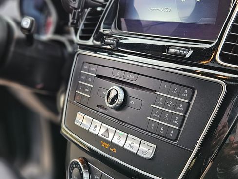 Used 2017 Mercedes-Benz GLS 450 4MATIC image 10