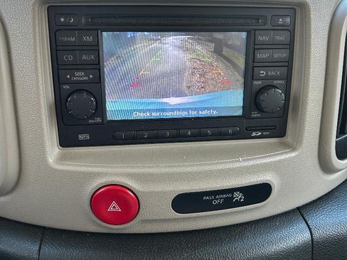 Used 2011 Nissan Cube 1.8 SL w/ SL Preferred Pkg image 17