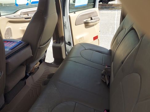 Used 1999 Ford F250 4x4 Crew Cab Super Duty image 10