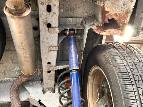 Used 2004 Pontiac Aztek 2WD w/ 1SB Preferred Equipment Group image 29