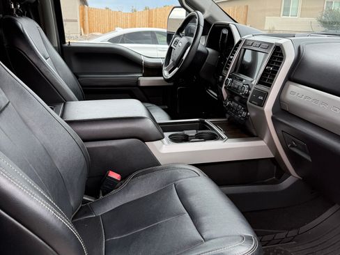 Used 2020 Ford F250 Lariat w/ Lariat Ultimate Package AWD/4WD image 13