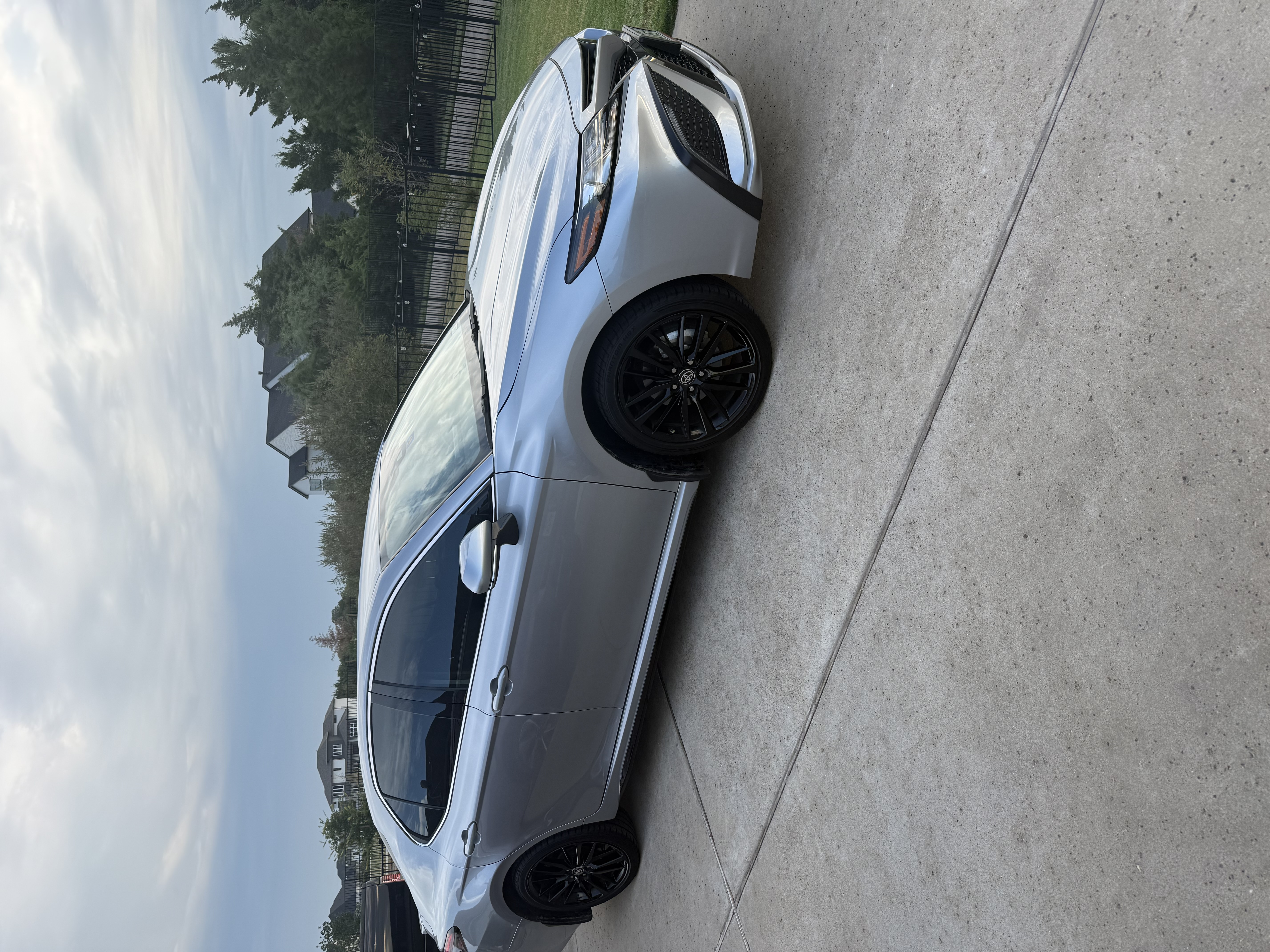 Used 2024 Toyota Camry XSE FWD image 9