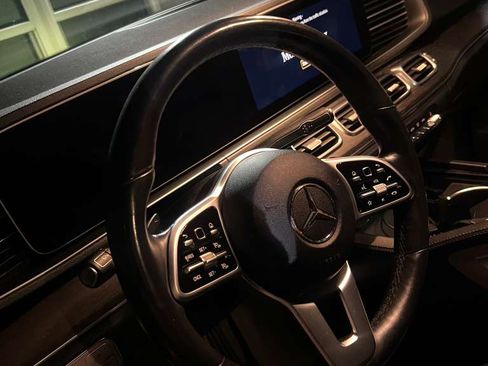 Used 2020 Mercedes-Benz GLE 350 350 4MATIC Sport Utility 4D image 2