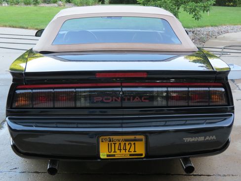 Used 1992 Pontiac Firebird Trans Am image 2