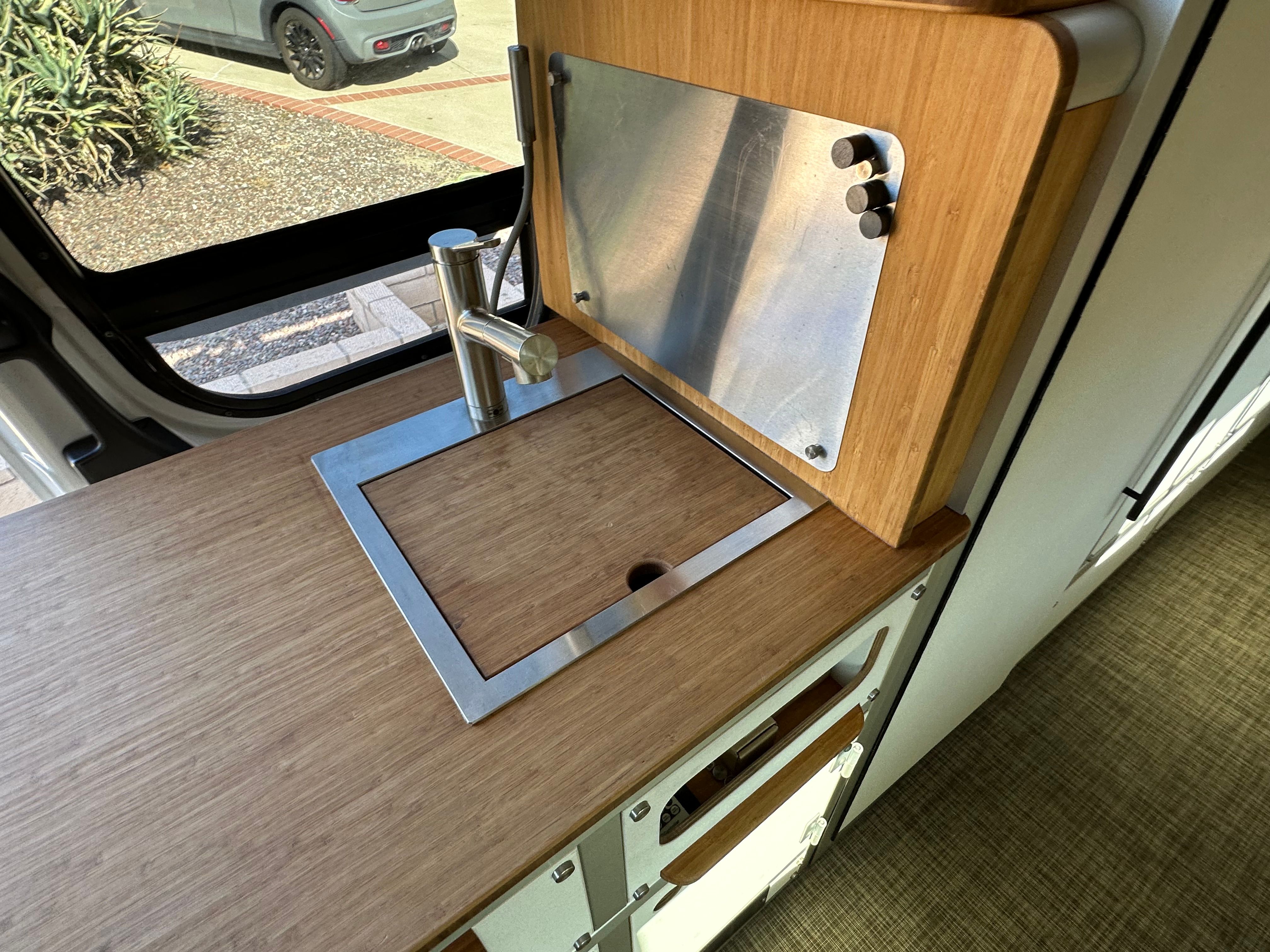 Used 2013 Mercedes-Benz Sprinter 3500 image 16