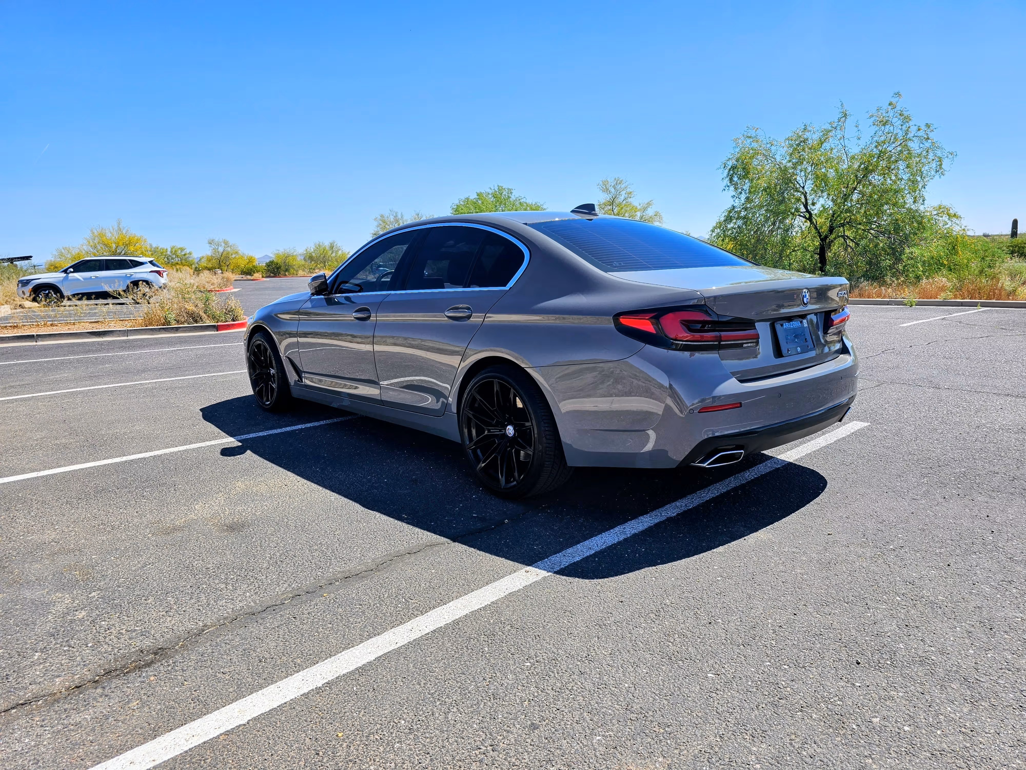 Used 2022 BMW 530i w/ Convenience Package RWD image 9