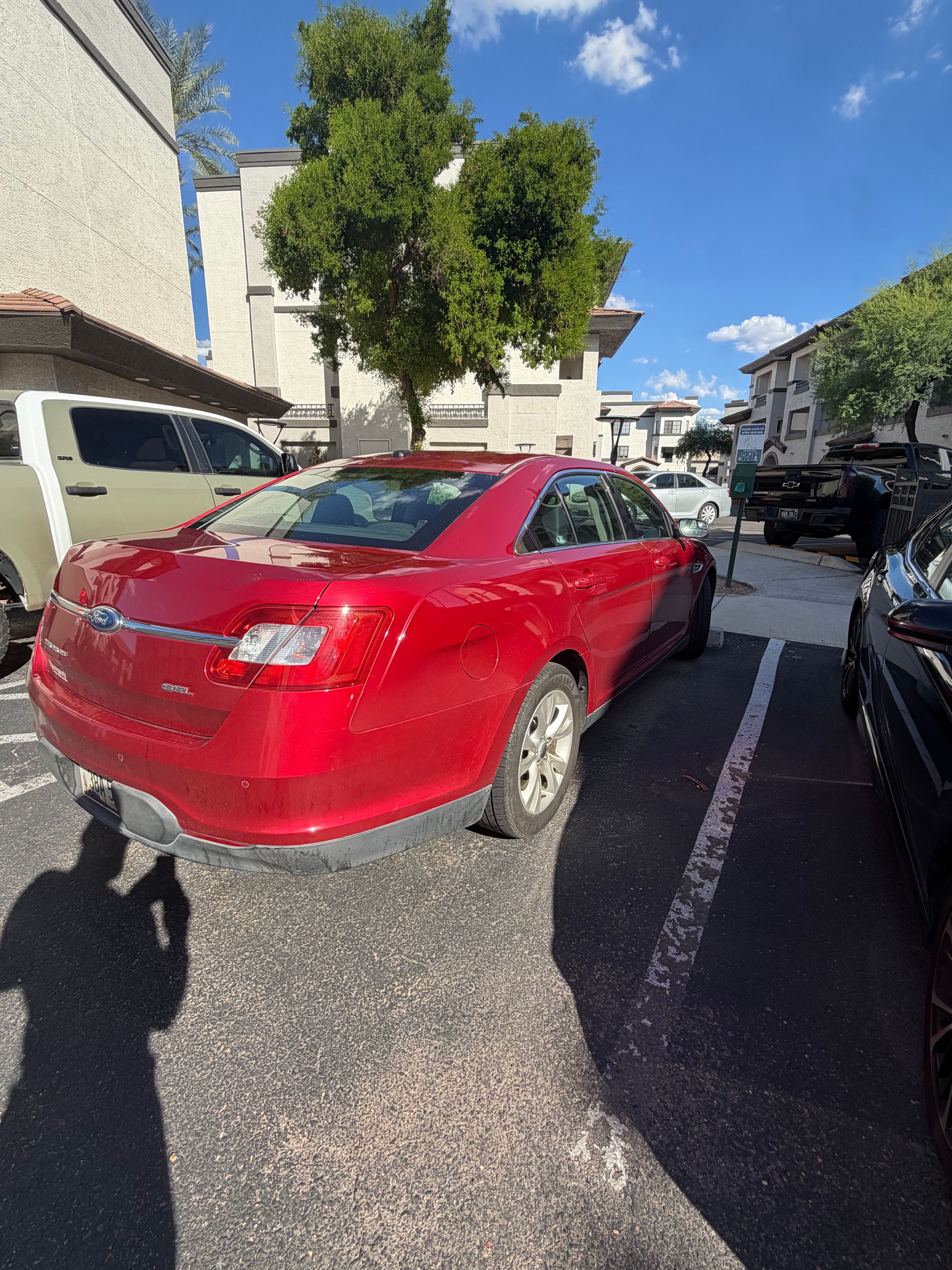 Used 2012 Ford Taurus SEL FWD image 5
