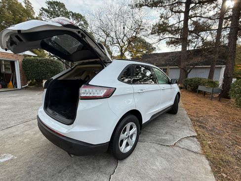 Used 2016 Ford Edge SE image 15