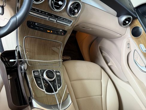 Used 2018 Mercedes-Benz GLC 300 image 13
