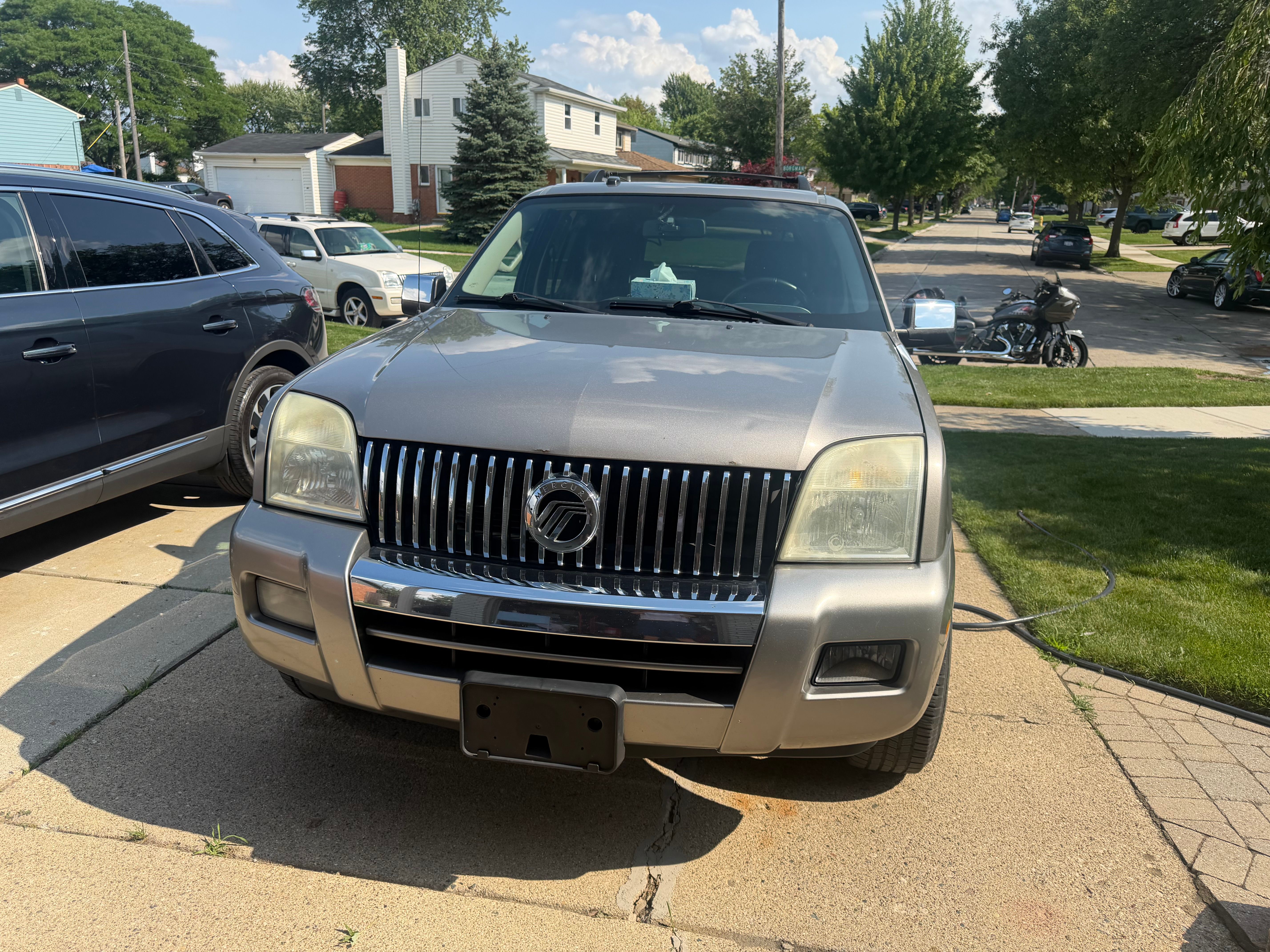 Used 2008 Mercury Mountaineer Premier AWD/4WD image 2