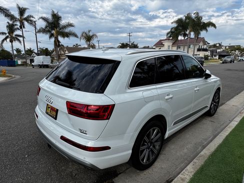 Used 2017 Audi Q7 3.0T Premium Plus w/ Premium Plus Package AWD/4WD image 8