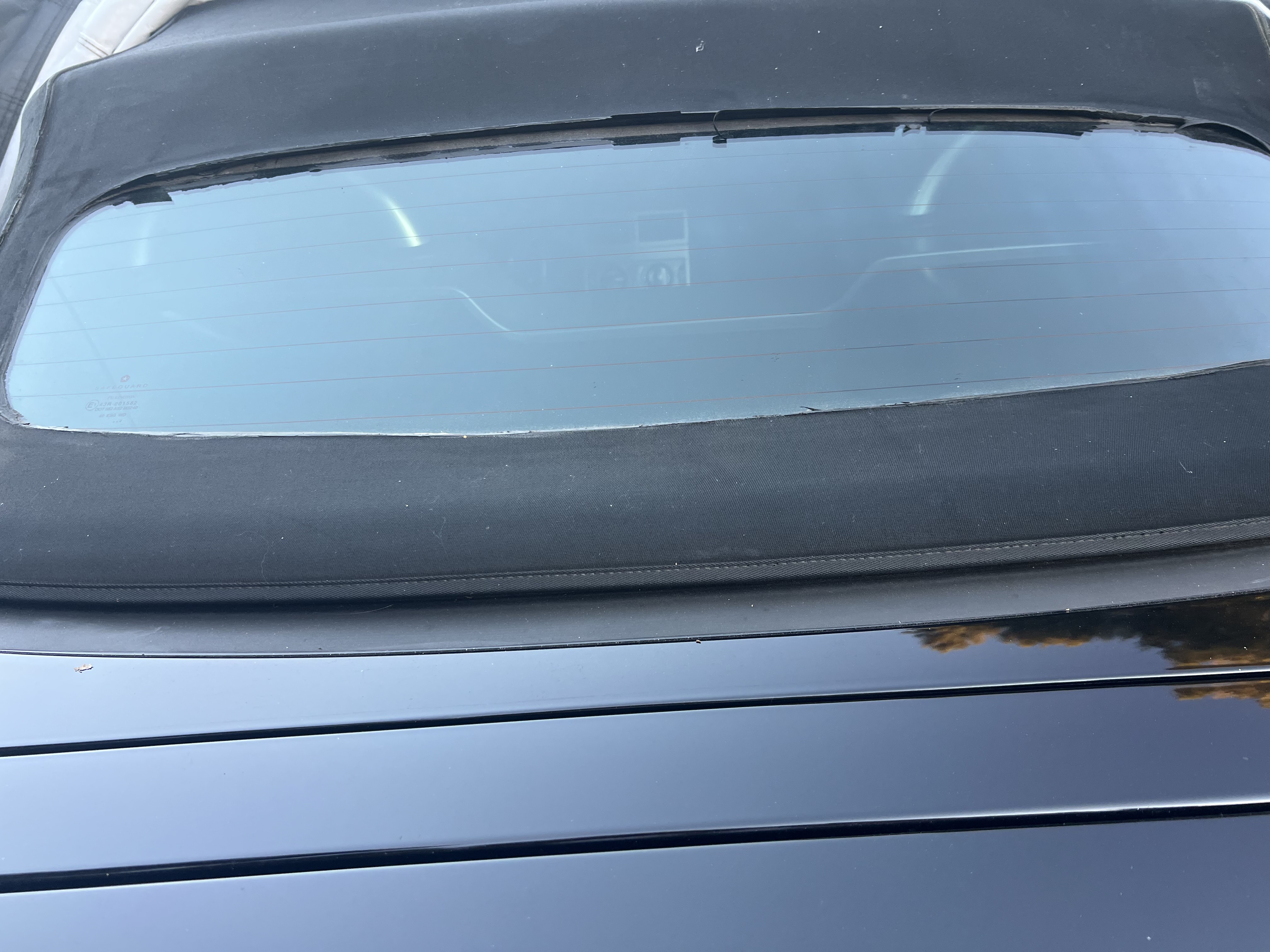 Used 2005 Chrysler Crossfire Limited RWD image 2