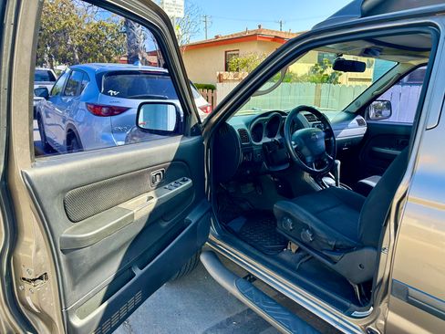 Used 2003 Nissan Xterra SE w/ Sunroof Pkg image 32