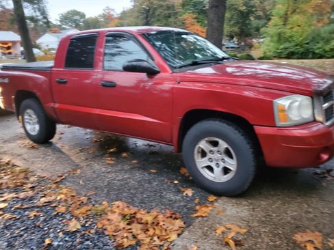 Used 2006 Dodge Dakota SLT image 3