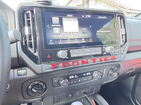 Used 2025 Nissan Frontier PRO-4X AWD/4WD image 12