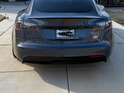 Used 2021 Tesla Model S Plaid image 5