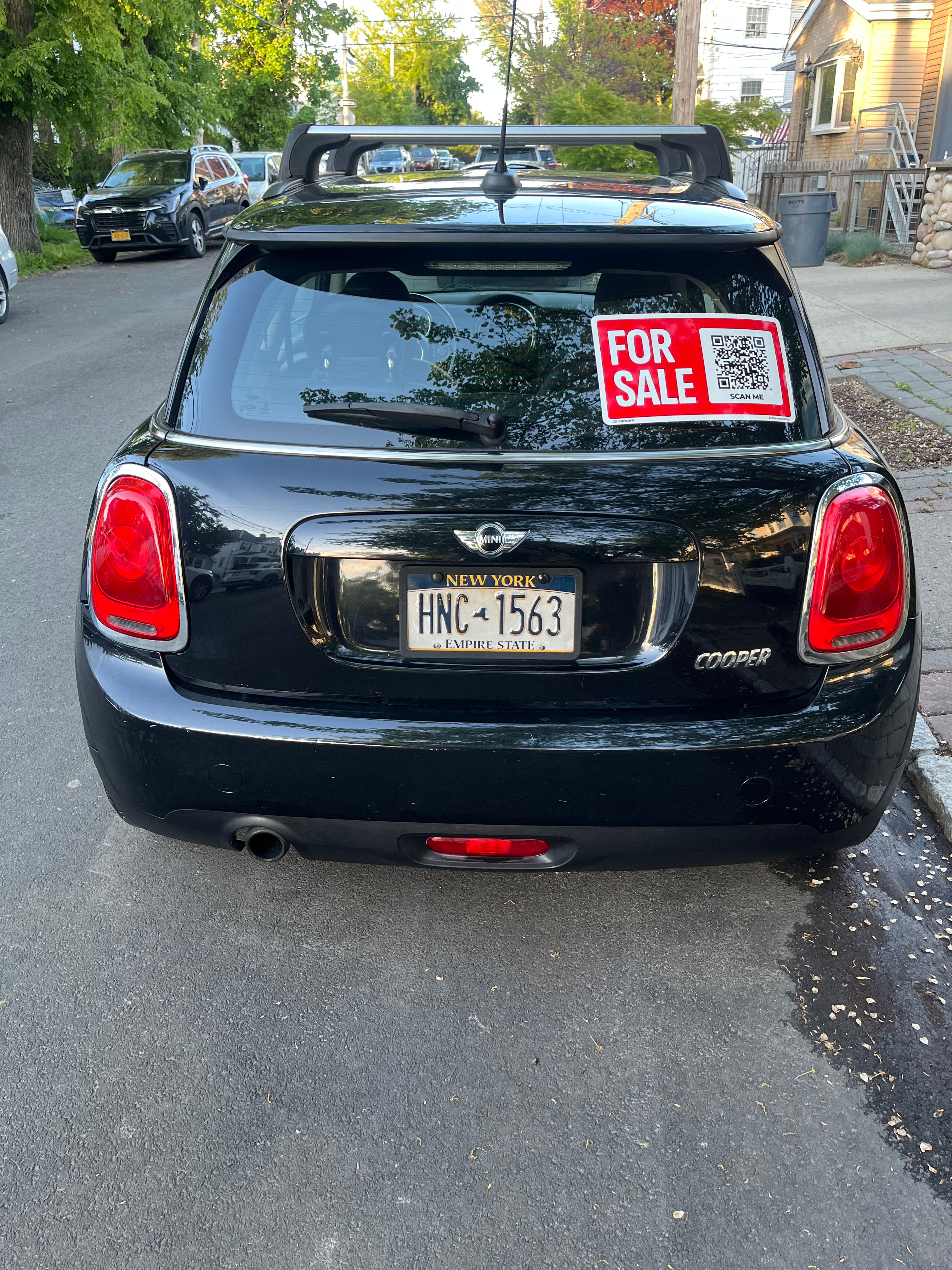 Used 2017 MINI Cooper 2-Door Hardtop FWD image 2