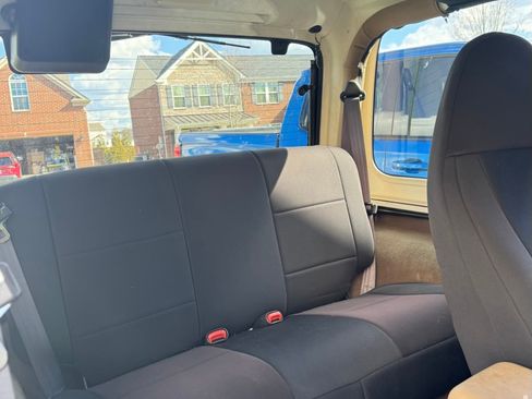 Used 2002 Jeep Wrangler Sahara image 10