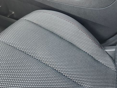 Used 2017 Chevrolet Equinox LS image 11