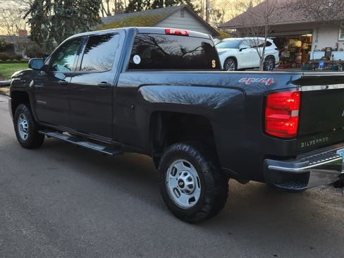 Used 2017 Chevrolet Silverado 2500 W/T w/ WT Fleet Convenience Package image 4