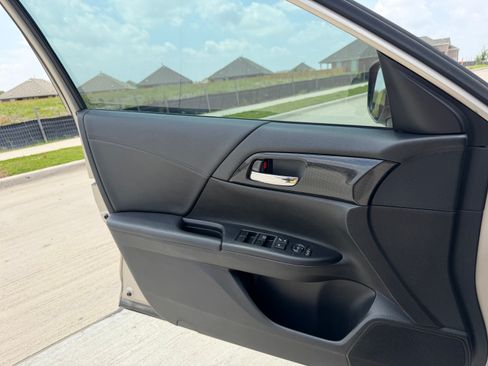 Used 2013 Honda Accord Sport image 16